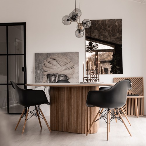 Rundbord med søjle i massiv egetræ