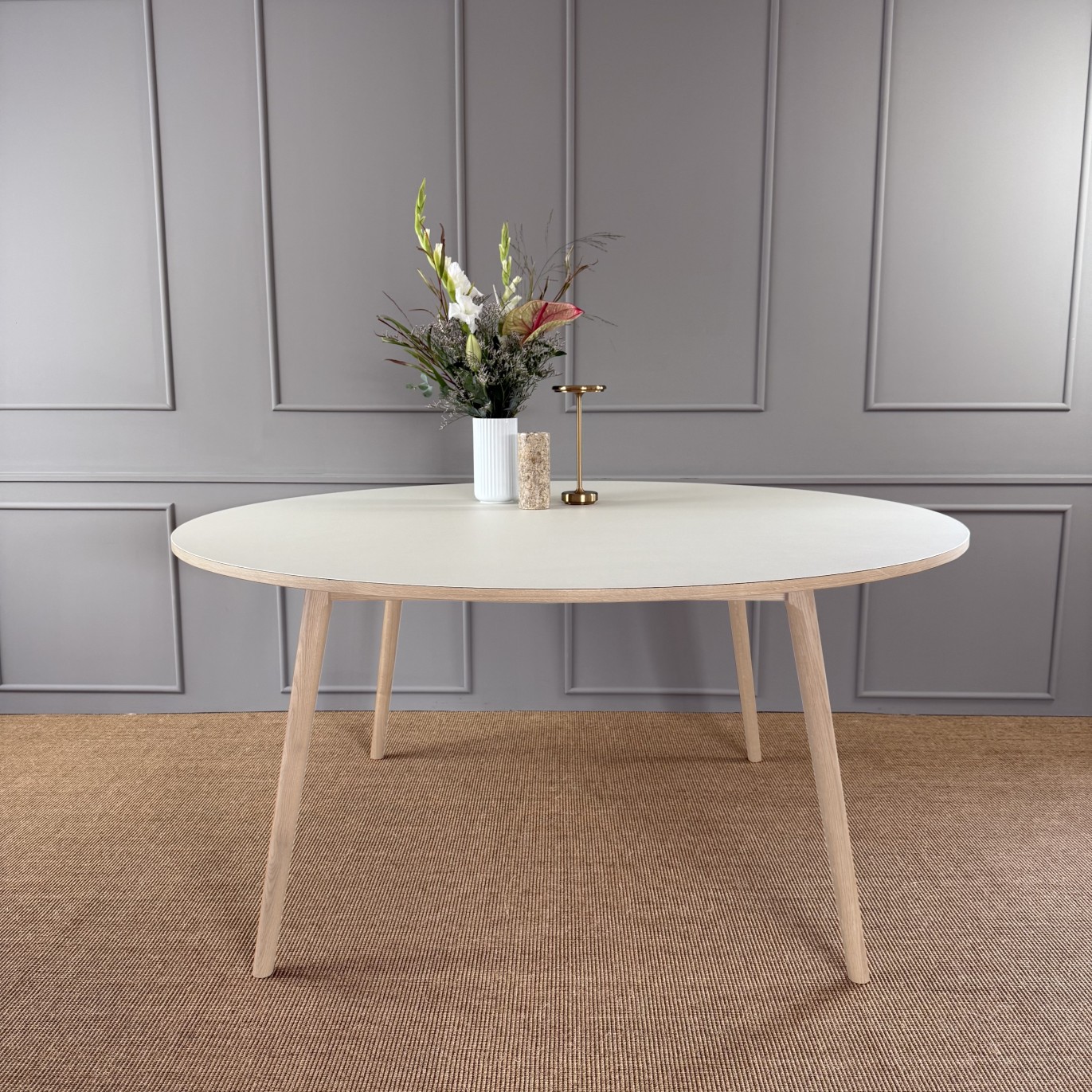 AA - 31 EG Sæbe | Rundt bord