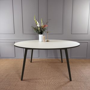 AA - 31 EG Sort | Rundt bord