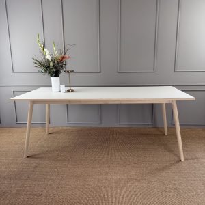 AA - 32 EG sæbe | Rektangulært bord