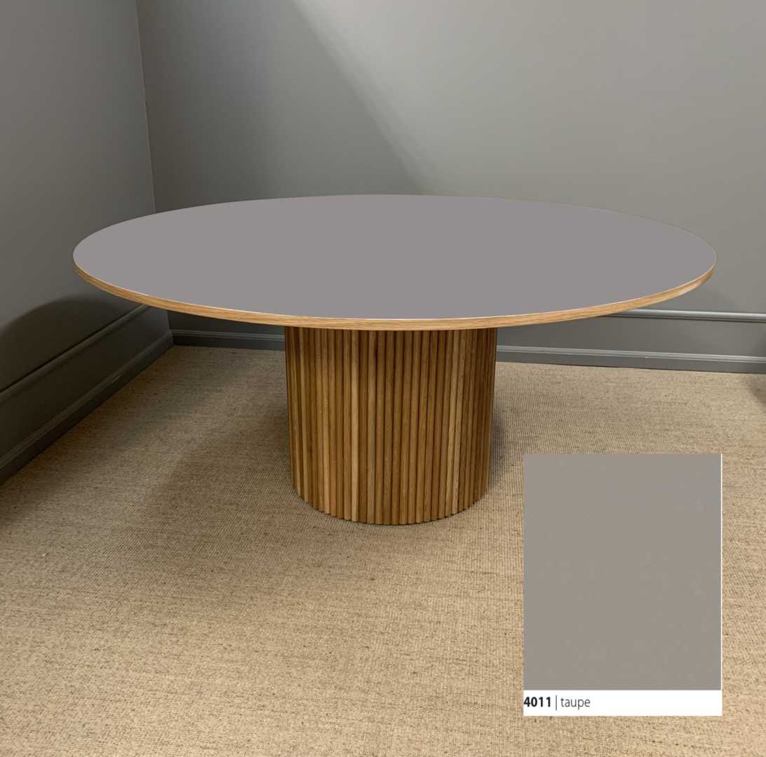 AA - 43 Eg olie | Rundt Søjlebord - Billede 4