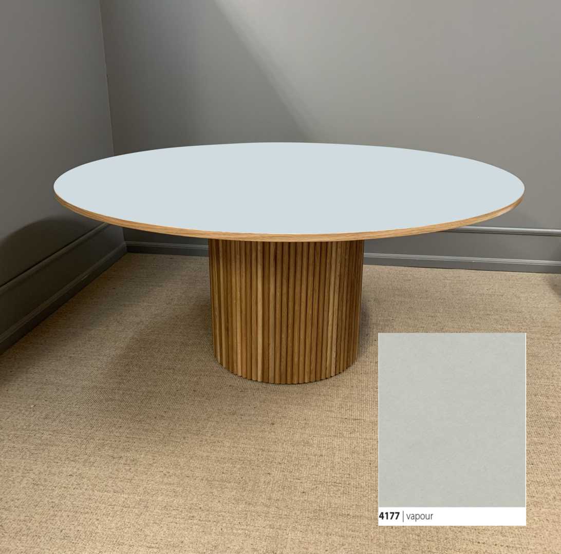 AA - 43 Eg olie | Rundt Søjlebord - Billede 2